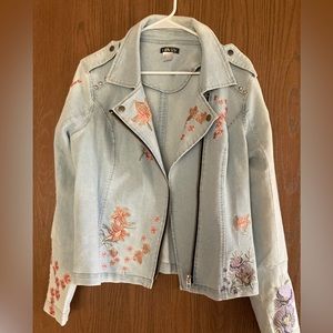 VENUS Floral Embroidery Light Blue Denim Jacket, size 10. NWOT. One of a kind!
